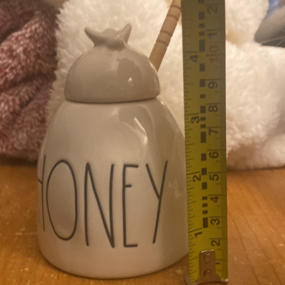 NWT IN BOX / Rae Dunn adorable ceramic Honey 🍯 Jar . - Picture 10 of 10
